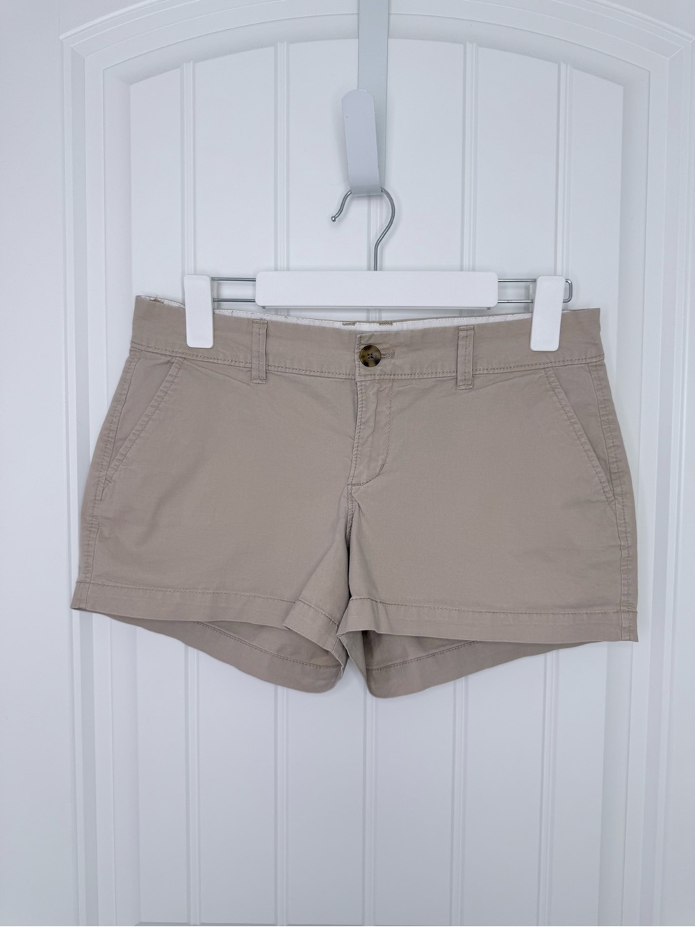 Old Navy Khaki Beige/Tan Casual Women's Shorts